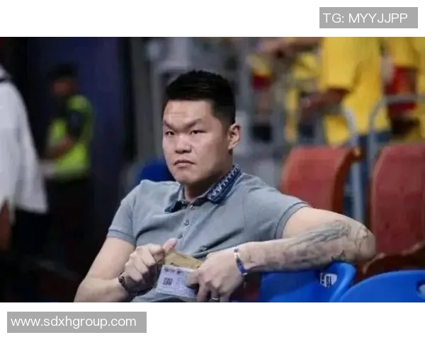 广东队坚决拒绝北控对胡明轩的交易要求朱芳雨面临艰难抉择 广东队坚决拒绝北控对胡明轩的交易要求朱芳雨面临艰难抉择